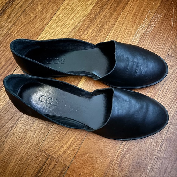 COS black leather d’orsay flats - Picture 6 of 6